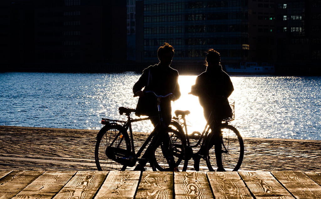 couples bike ride