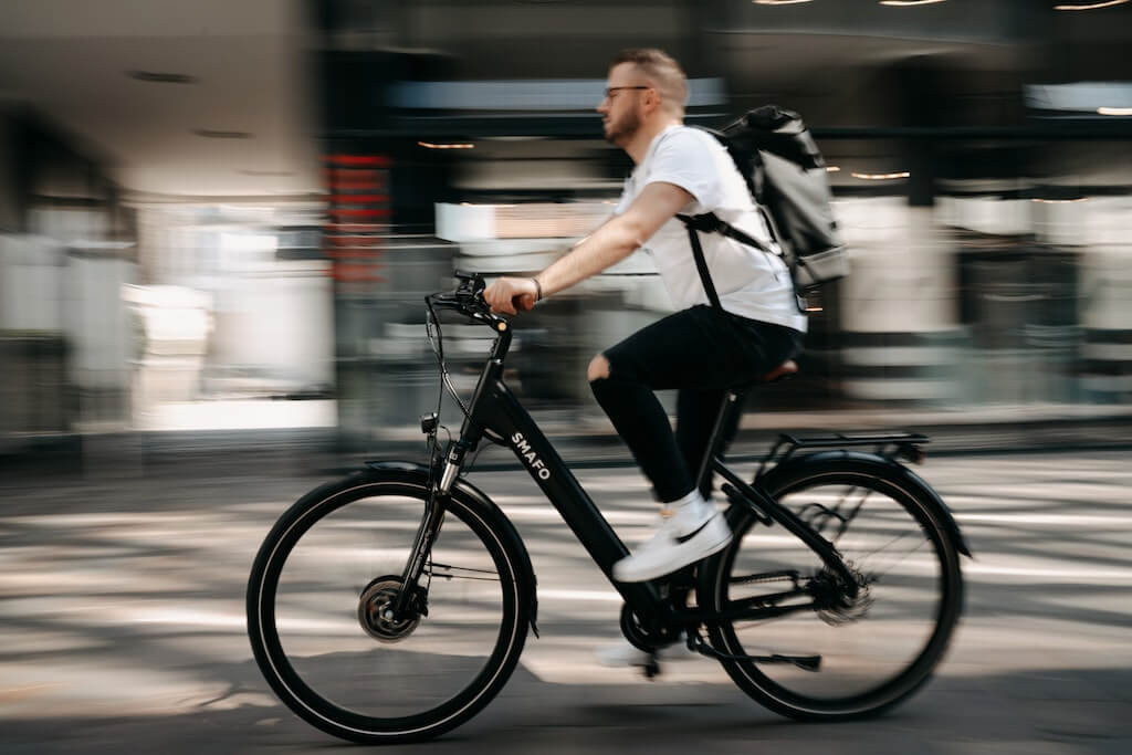 Cycling avenue store