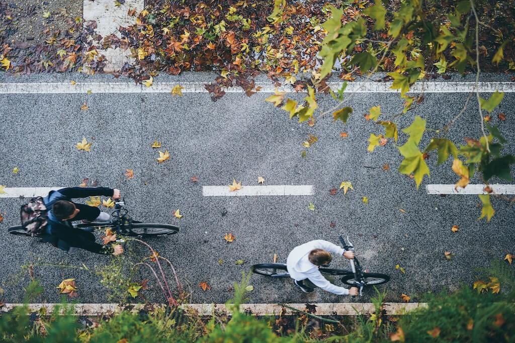 Fall gear essentials to make your cycling commute safe and stylish