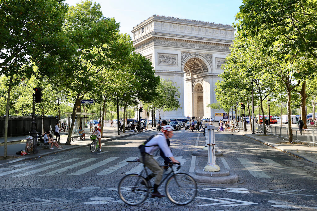 Paris to become 100 percent cycling city