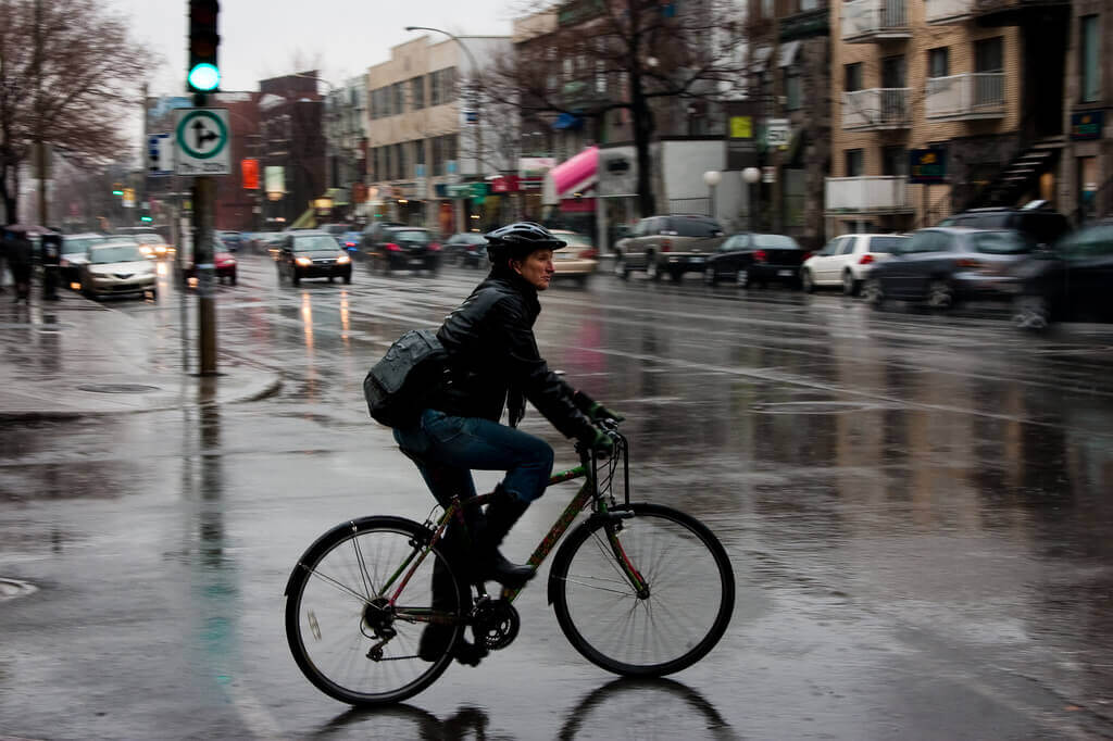 Bike Lanes and Studded Tires Make Winter Cycling a (Cool) Breeze