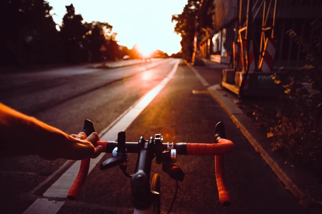 Summer Bicycle Commuting: How to Stay Cool and Fresh