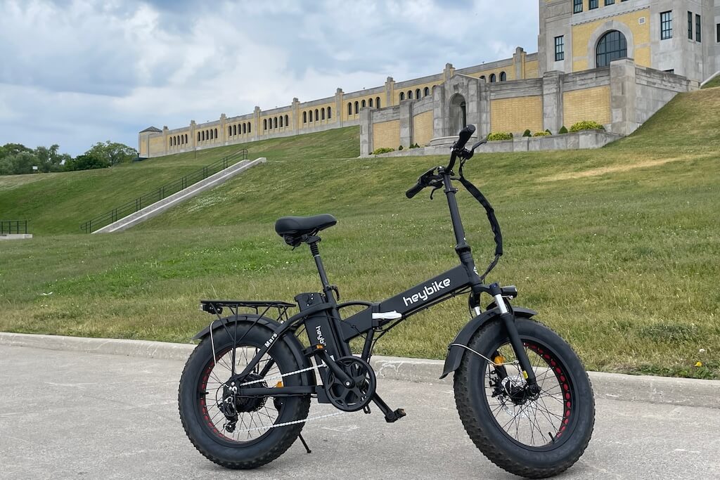 A review of the Hey Bike Mars: A folding e-bike with fat tires and fun times