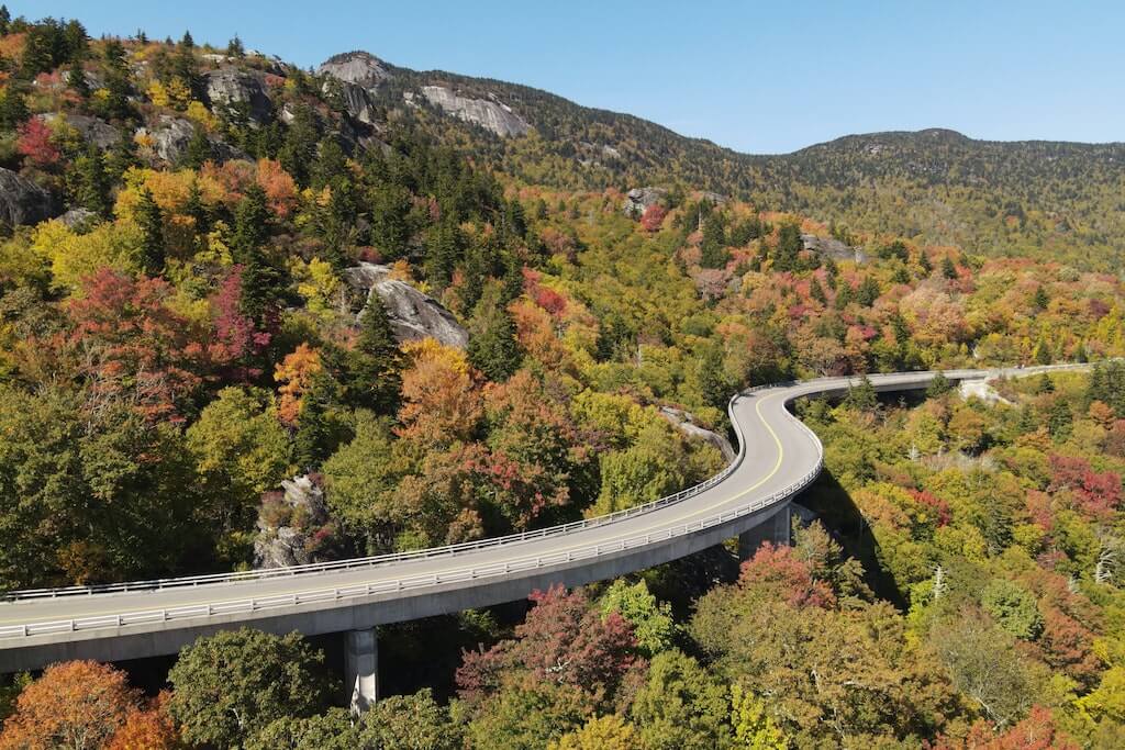 Blue Ridge Parkway tops the list of the 30 best bike routes in the ...