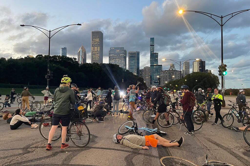 Chicago group stages die-in to demand safe cycling network