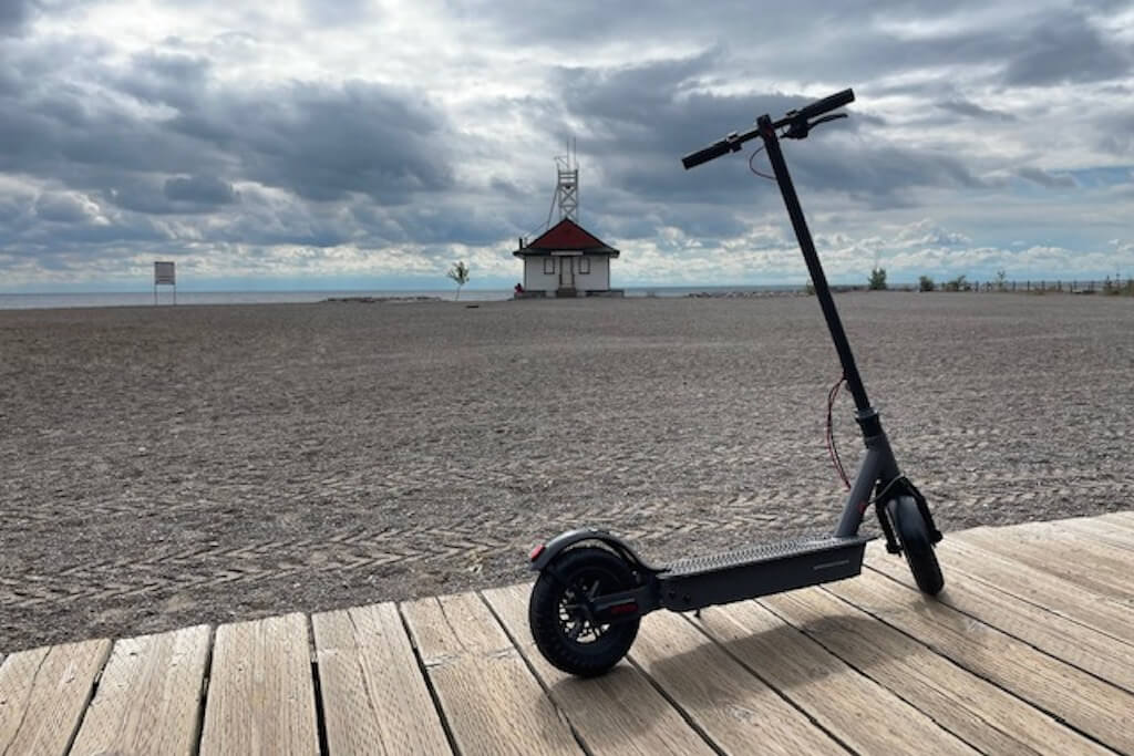 Review of the affordable and energetic Hiboy S2 electric scooter ...