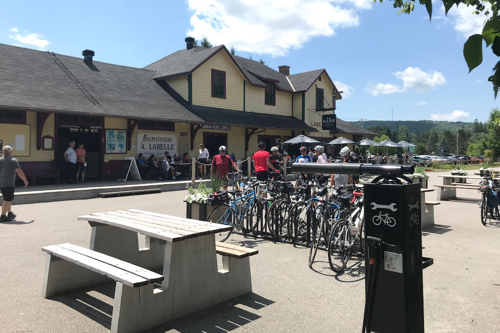 A stop at an old rail station on P'tit Train du Nord trail