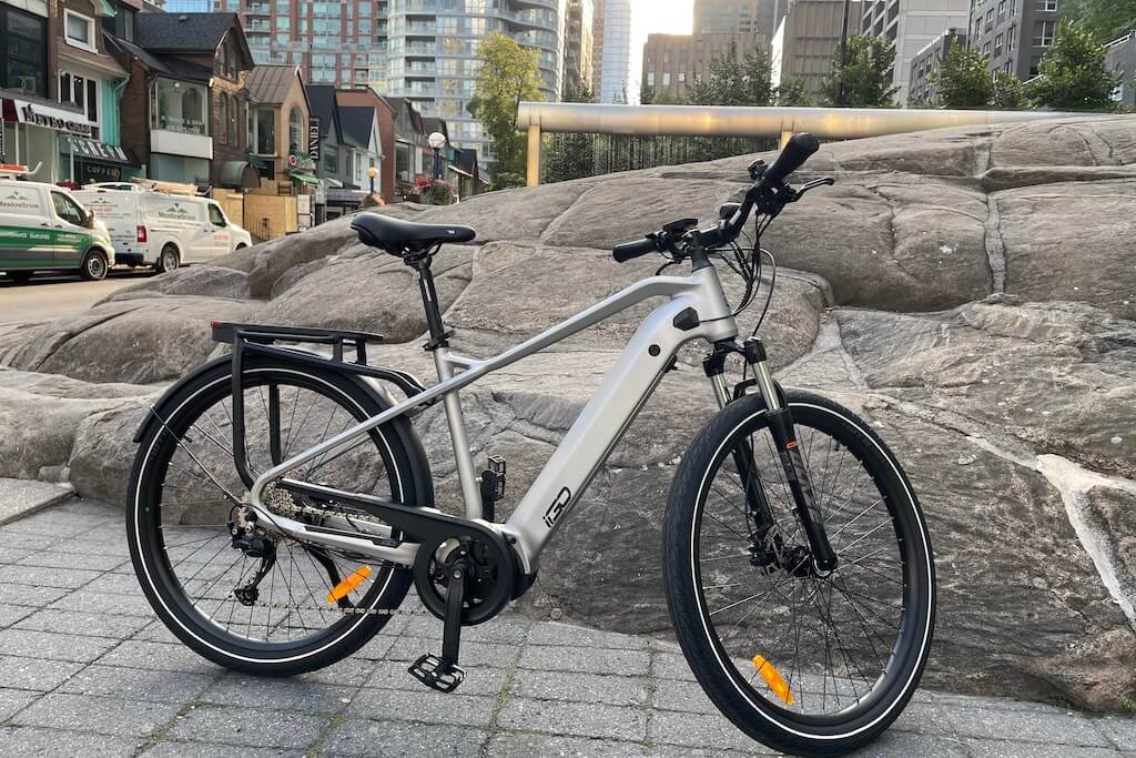 Review: Stylish Urban Adventure with the IGO Yorkville LS E-Bike