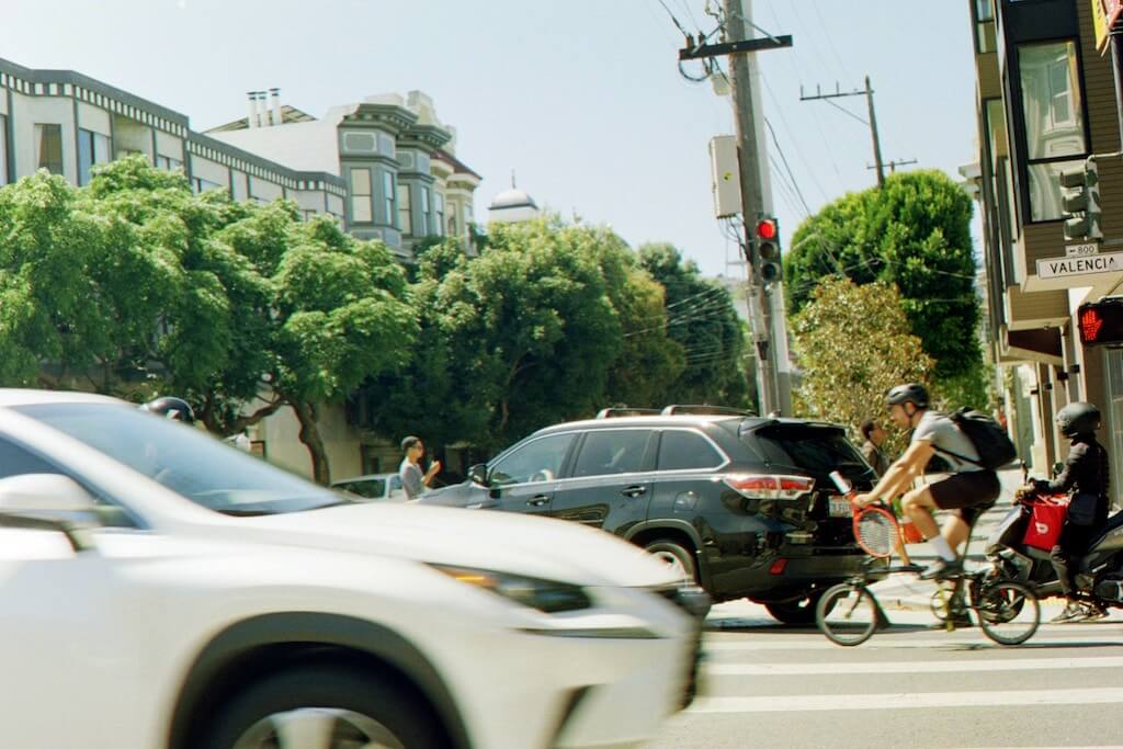 San Francisco’s proposed new no turn on red law could help keep cyclists safe