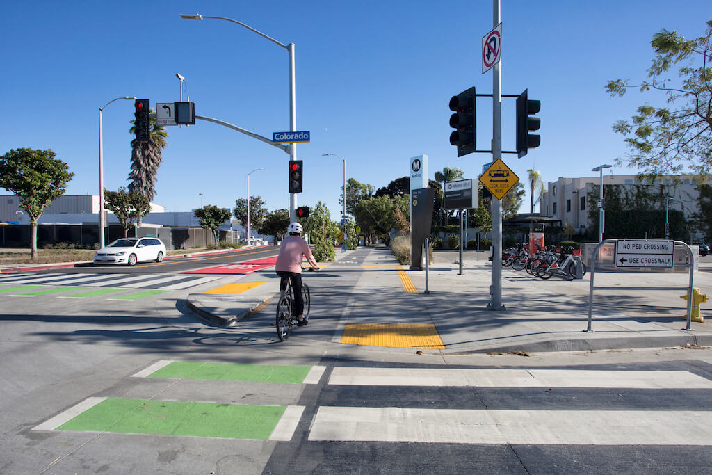 Santa Monica wants to be bike capital of the world unveils new “Dutch” project