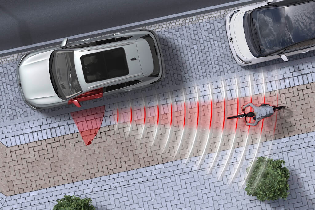 Volkswagen introduces advanced exit warning system to help stop ‘dooring’ incidents