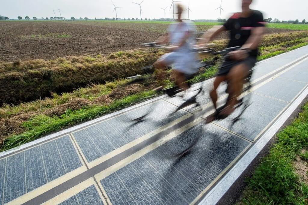 The Dutch inspire again with their fancy solar bike paths