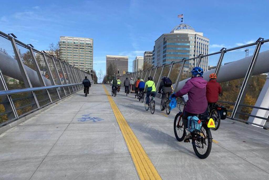 Portland gets its bike-friendly swagger back with spike in cycling growth and new infrastructure