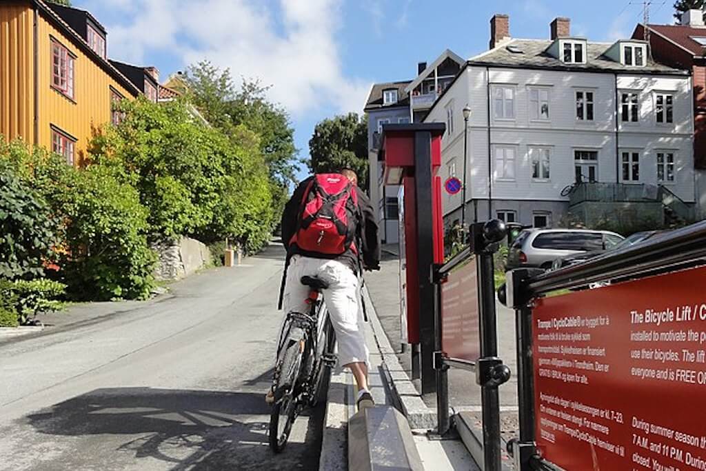 Here are 10 amazing examples of cycling solutions from cities around the world