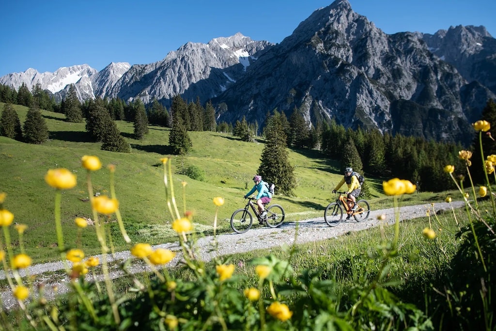You have to see these 10 stunning and unique bicycle routes to believe them
